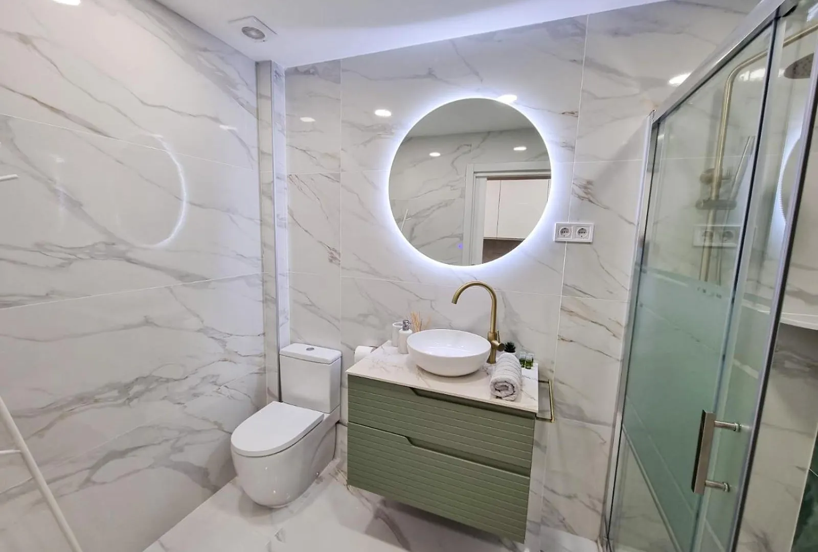 Spectacular Sea Views Torremolinos Apartment